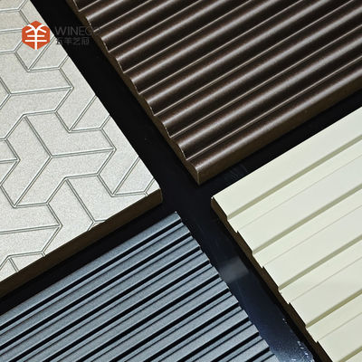 Panes de pared de chapa en relieve de alta gama para interiores de lujo 2400 mm