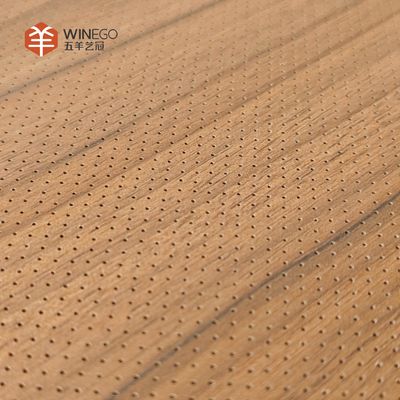 Panel acústico microperforado resistente al fuego para espacios críticos de seguridad